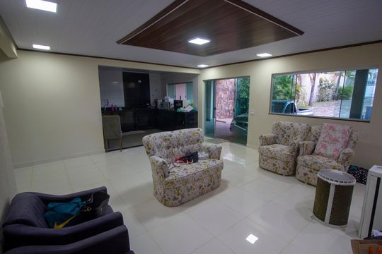 Casa para alugar com 3 quartos, 200m² em Setor Habitacional Vicente Pires, Brasília