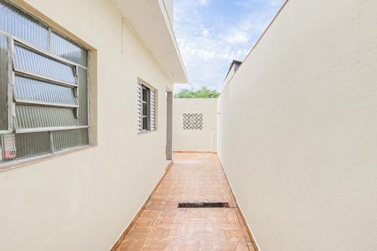 Quintal  de casa para alugar com 3 quartos, 90m² em Vila Londrina, São Paulo
