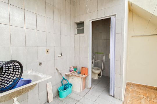 Área de Serviço de casa para alugar com 3 quartos, 90m² em Vila Londrina, São Paulo