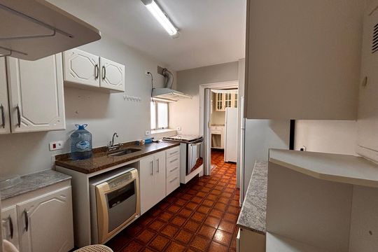 Cozinha de apartamento à venda com 2 quartos, 94m² em Alphaville, Barueri