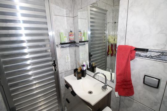 Banheiro de casa à venda com 3 quartos, 125m² em Jardim Campos, São Paulo