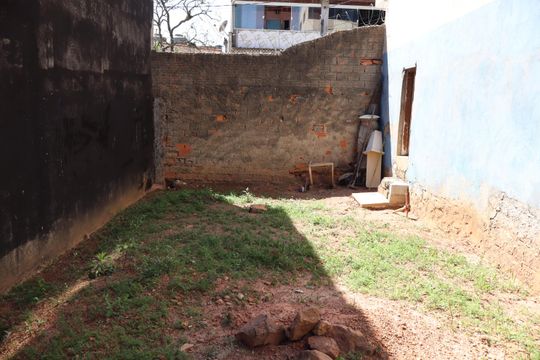Quintal de casa à venda com 3 quartos, 257m² em Parque Savoi City, São Paulo
