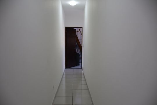 Corredor de casa à venda com 3 quartos, 257m² em Parque Savoi City, São Paulo