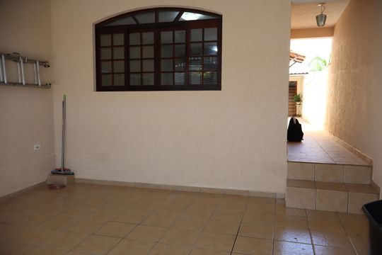 Garagem de casa à venda com 3 quartos, 257m² em Parque Savoi City, São Paulo