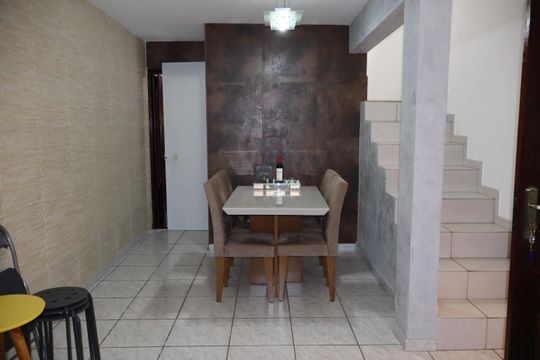 Casa à venda com 3 quartos, 257m² em Parque Savoi City, São Paulo
