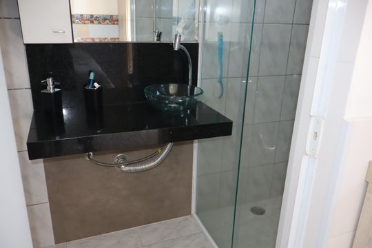 Banheiro da Suíte 2 de casa à venda com 3 quartos, 257m² em Parque Savoi City, São Paulo