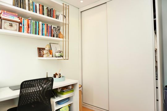 Quarto 1 de apartamento à venda com 2 quartos, 77m² em Buritis, Belo Horizonte