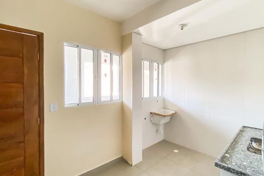 Sala /cozinha /área de serviço de apartamento para alugar com 2 quartos, 36m² em Vila Nhocuné, São Paulo