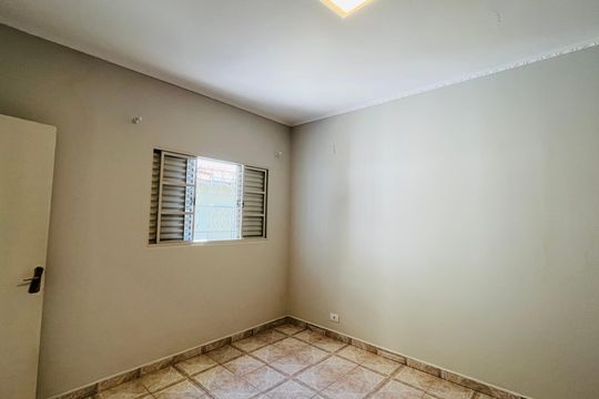 Casa para alugar com 3 quartos, 160m² em Vila Guararapes, Campinas