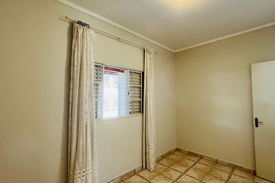 Casa para alugar com 3 quartos, 160m² em Vila Guararapes, Campinas