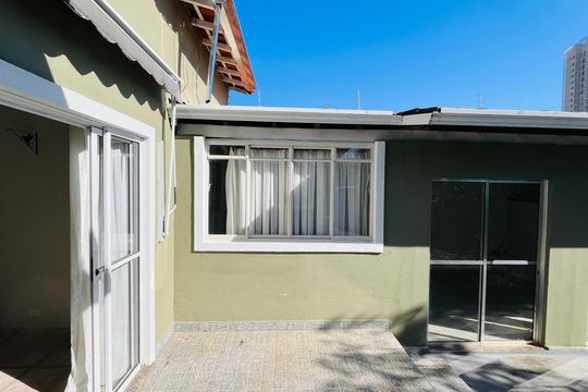 Casa para alugar com 3 quartos, 160m² em Vila Guararapes, Campinas