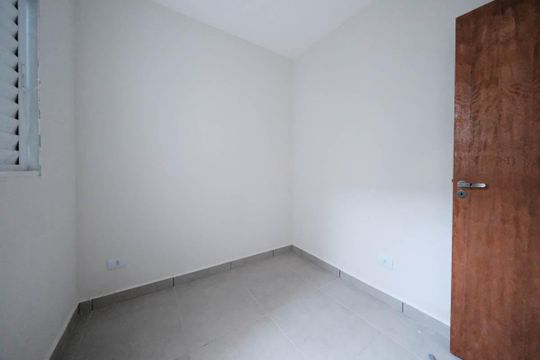 Quarto 1 de apartamento para alugar com 2 quartos, 36m² em Vila Nhocuné, São Paulo