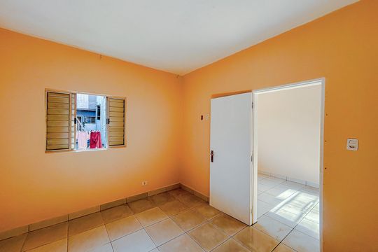 Quarto de casa para alugar com 1 quarto, 40m² em Guaiauna, São Paulo