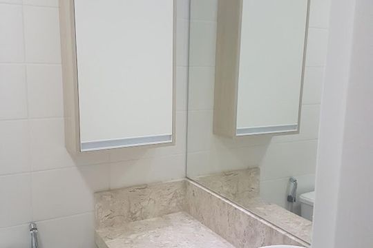 Banheiro de apartamento à venda com 2 quartos, 65m² em Presidente Altino, Osasco