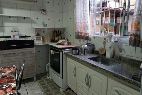 Casa à venda com 4 quartos, 200m² em Gopouva, Guarulhos