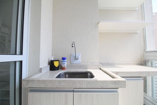 Área de Serviço de kitnet/studio para alugar com 1 quarto, 35m² em Real Parque, São Paulo