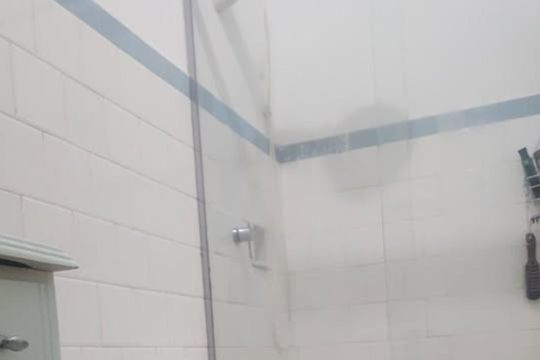 Banheiro de apartamento à venda com 2 quartos, 58m² em Cristo Redentor, Porto Alegre
