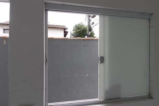 Sala de apartamento para alugar com 1 quarto, 35m² em Jardim Olinda , Cabo Frio