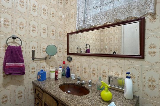 Banheiro Social de casa à venda com 3 quartos, 238m² em Jardim Copacabana, São Bernardo do Campo