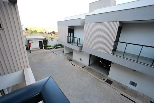 Casa de Condomínio para alugar com 3 quartos, 152m² em Jardim Atlântico, Goiânia