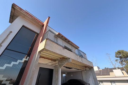Fachada de casa de condomínio à venda com 4 quartos, 259m² em Jardim Celeste, Jundiaí