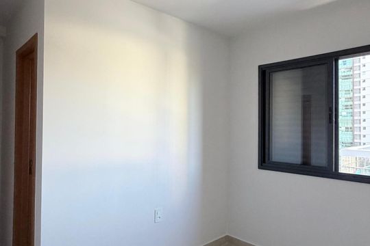 Quarto de apartamento à venda com 2 quartos, 69m² em Setor Buneo, Goiânia