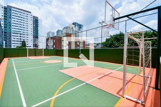 Quadra  de apartamento para alugar com 2 quartos, 47m² em Vila Galvão, Guarulhos