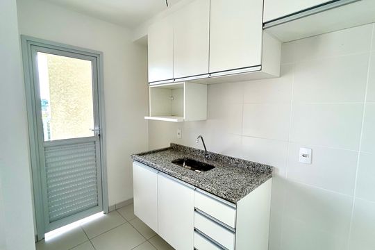 Cozinha de apartamento para alugar com 2 quartos, 47m² em Vila Galvão, Guarulhos