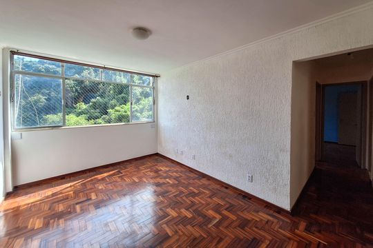 Apartamento à venda com 2 quartos, 75m² em Centro, Niterói