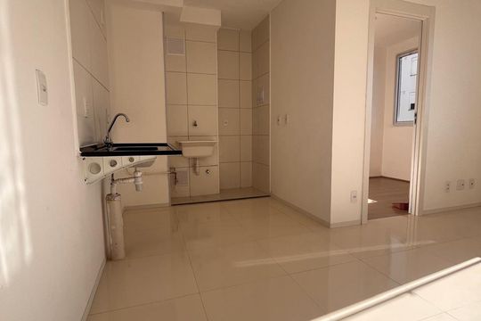 Cozinha de apartamento para alugar com 2 quartos, 35m² em Vila Barreto, São Paulo