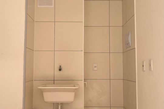 Banheiro de apartamento para alugar com 2 quartos, 35m² em Vila Barreto, São Paulo