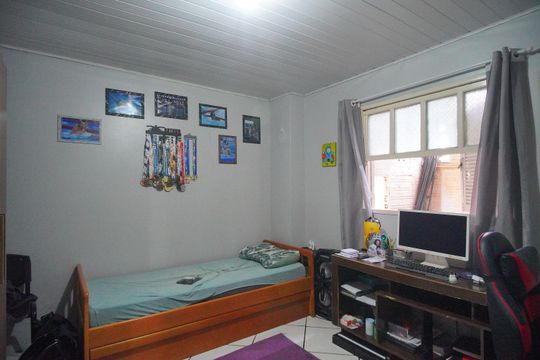Quarto 2 de casa à venda com 2 quartos, 240m² em Santo Afonso, Novo Hamburgo