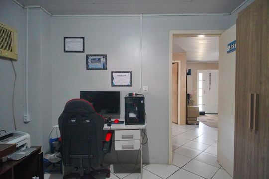 Quarto 2 de casa à venda com 2 quartos, 240m² em Santo Afonso, Novo Hamburgo
