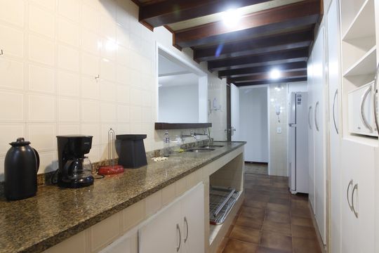 Cozinha de apartamento para alugar com 2 quartos, 59m² em Vila Nova, Cabo Frio