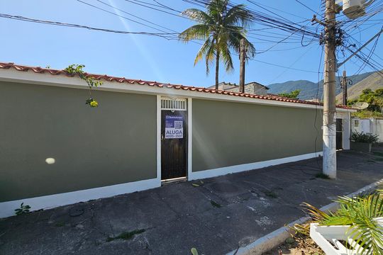 Fachada de casa para alugar com 3 quartos, 300m² em Cabuçu, Nova Iguaçu
