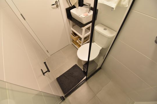 Banheiro de apartamento para alugar com 1 quarto, 22m² em Centro, Curitiba