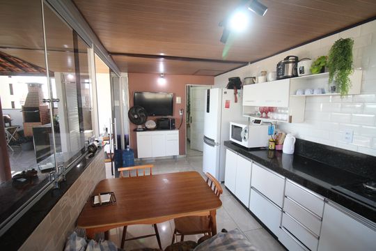 Cozinha de apartamento à venda com 3 quartos, 100m² em Novo Eldorado, Contagem