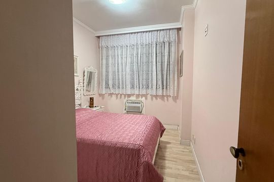 Quarto de apartamento para alugar com 3 quartos, 143m² em Centro, Guarujá