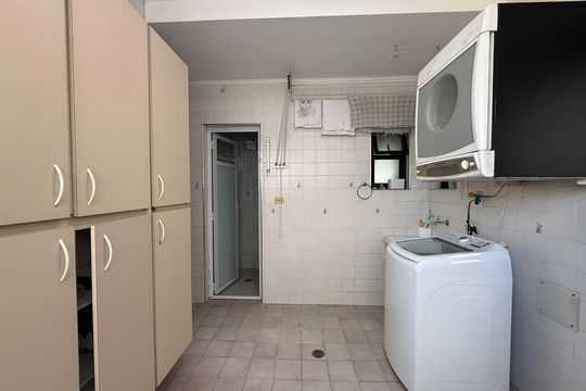 Área de Serviço de apartamento para alugar com 3 quartos, 143m² em Centro, Guarujá