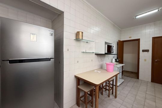 Cozinha de apartamento para alugar com 3 quartos, 143m² em Centro, Guarujá