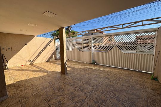 Quintal de casa à venda com 6 quartos, 283m² em Ceilandia, Brasília