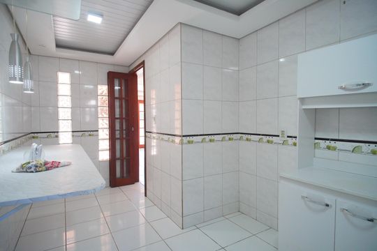 Cozinha de casa para alugar com 3 quartos, 140m² em Feitoria, São Leopoldo