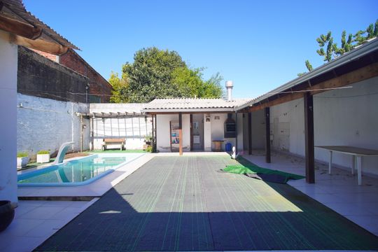 Quintal de casa para alugar com 3 quartos, 140m² em Feitoria, São Leopoldo