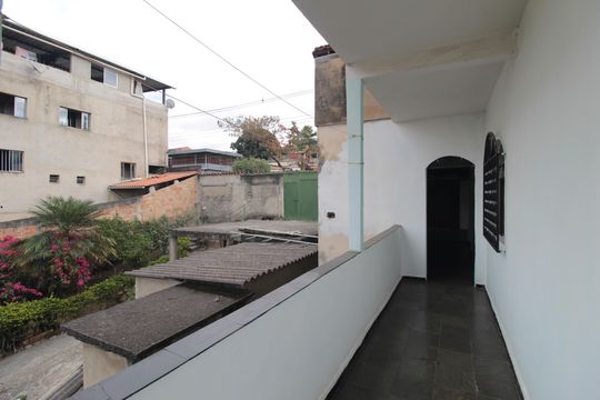 Área de Serviço de casa para alugar com 2 quartos, 90m² em Floramar, Belo Horizonte