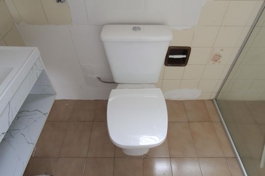 Banheiro Social de casa para alugar com 2 quartos, 90m² em Floramar, Belo Horizonte