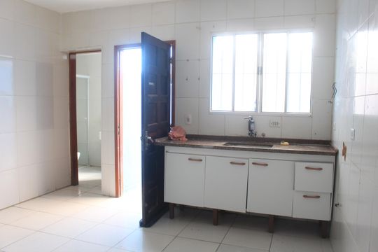 Cozinha de casa para alugar com 2 quartos, 124m² em Nova Gerti, São Caetano do Sul