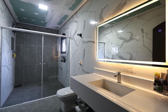Banheiro da Suíte 3 de casa à venda com 3 quartos, 225m² em Jardim Santo Alberto, Santo André