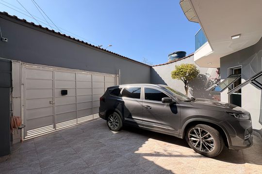 Garagem de casa à venda com 3 quartos, 225m² em Jardim Santo Alberto, Santo André