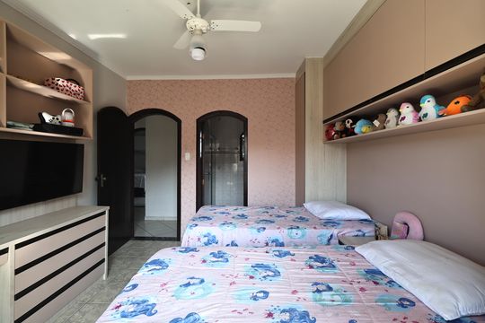 Suite 2 de casa à venda com 3 quartos, 225m² em Jardim Santo Alberto, Santo André