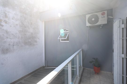 Sacada suite 3 de casa à venda com 3 quartos, 225m² em Jardim Santo Alberto, Santo André